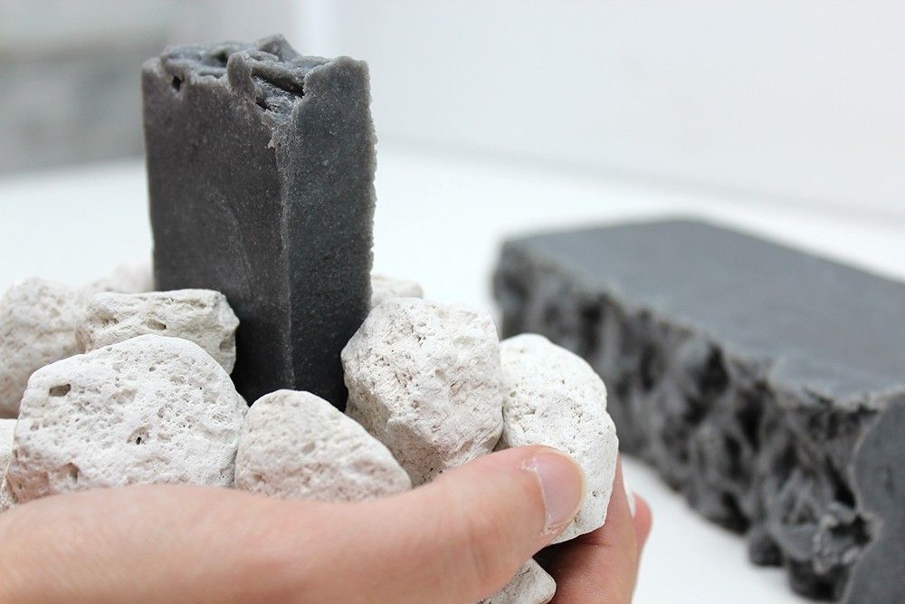 Fetta di Sapone Artigianale "Pelle Nuova" - Esfoliante & Idratante | 100g